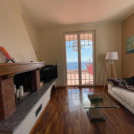 Sotto Le Stelle ...il Mare 4* ピエトラ・リーグレ