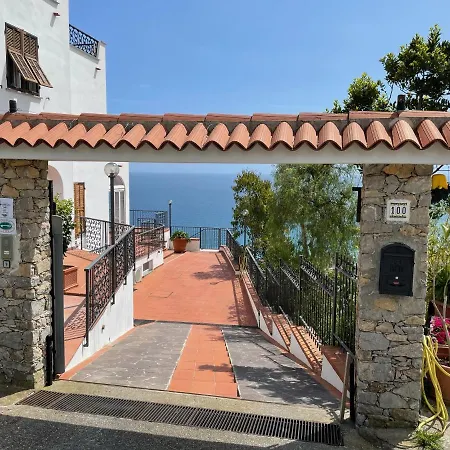 ゲストハウス Sotto Le Stelle ...il Mare 4*