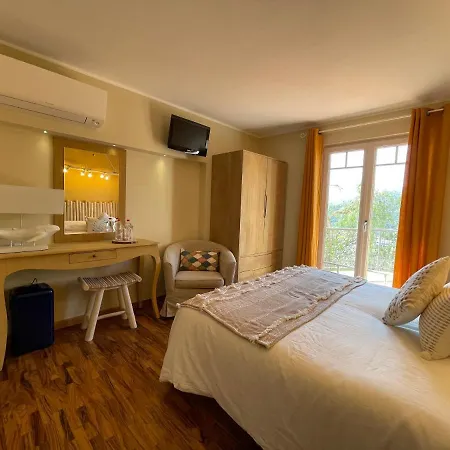 Sotto Le Stelle ...il Mare 4* ピエトラ・リーグレ